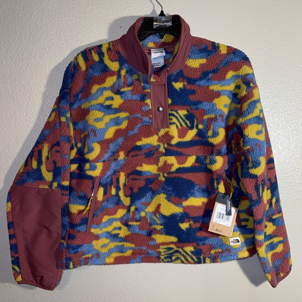 The North Face Women's Printed Cragmont 1/4 Snap Fleece coat jacket